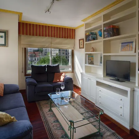 El Piso De La Placita *