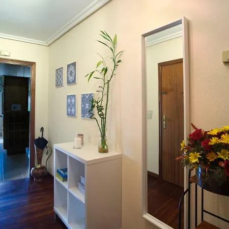 El Piso De La Placita